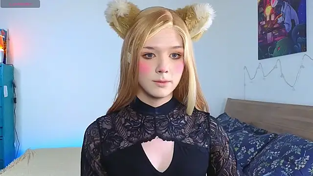  yourFoxy  online show from 19, 9, 2025