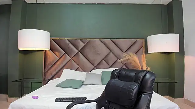 Matthew Dixonn online show from 7, 2, 2025