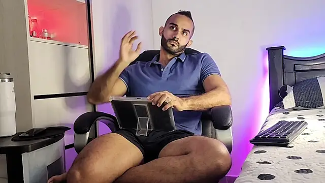 Snapshot of orion1993 chatting on 13, 12, 2024 orion1993 online show from 13, 12, 2024