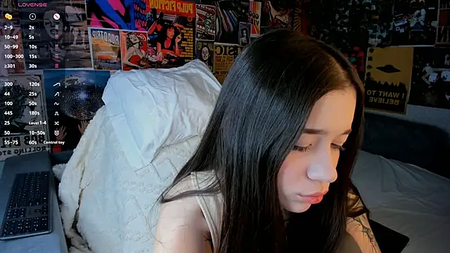 Butterflys1268 online show from 19, 3, 2025