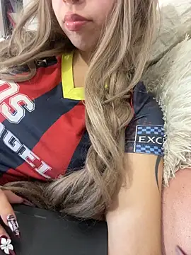 lunaapppp online show from 30, 4, 2026