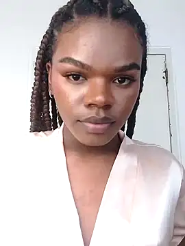 Snapshot of CamiEstrada chatting on 22, 1, 2025 CamiEstrada online show from 22, 1, 2025