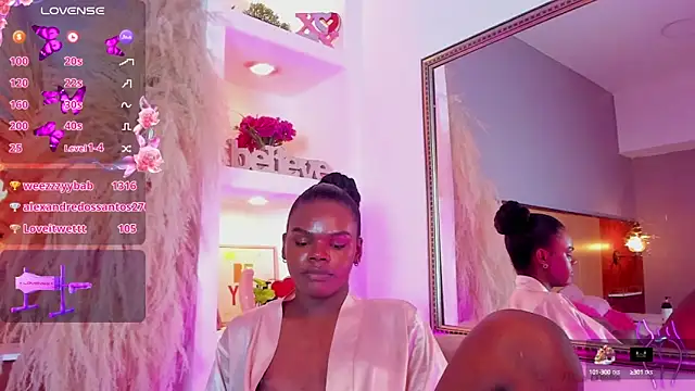 Snapshot of CamiEstrada chatting on 2, 2, 2025 CamiEstrada online show from 2, 2, 2025