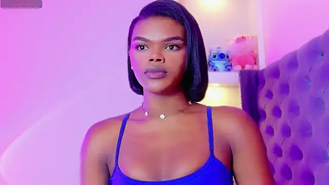 Snapshot of CamiEstrada chatting on 26, 10, 2025 CamiEstrada online show from 26, 10, 2025