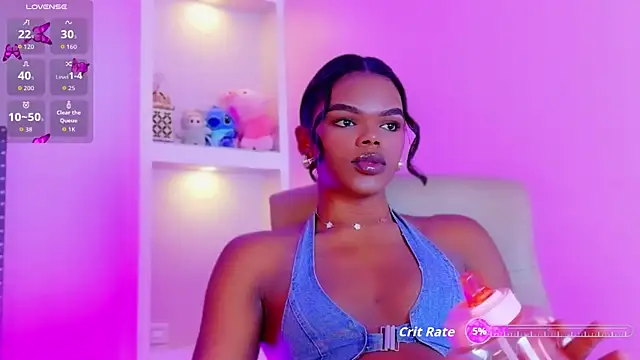 Snapshot of CamiEstrada chatting on 8, 11, 2025 CamiEstrada online show from 8, 11, 2025