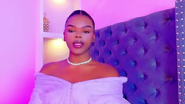 CamiEstrada online show from 17, 12, 2025