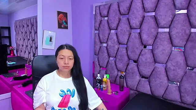 Snapshot of slut_anal_ chatting on 7, 1, 2025 slut anal online show from 7, 1, 2025