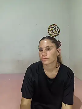 Scarlett-Leh online show from 3, 10, 2025