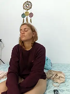 Scarlett-Leh online show from 19, 12, 2025