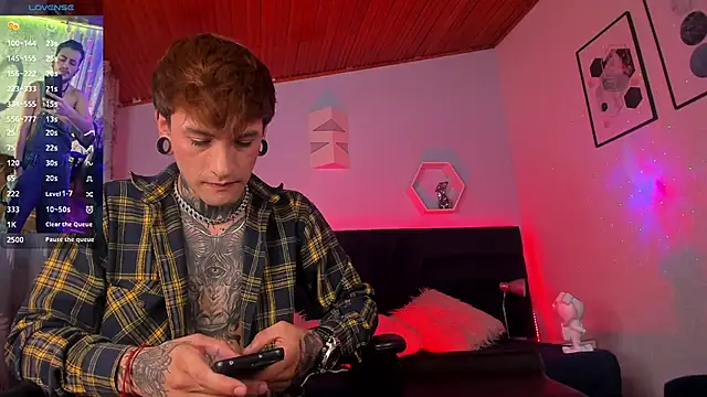 Snapshot of _hairybeard_ chatting on 17, 9, 2025 hairybeard online show from 17, 9, 2025