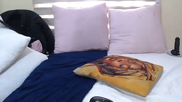 Snapshot of Foxybrownxx1 chatting on 24, 5, 2026 Foxybrownxx1 online show from 24, 5, 2026