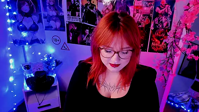 Snapshot of Rudy_02 chatting on 23, 11, 2025 Rudy 02 online show from 23, 11, 2025