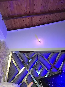 LylaLee111 online show from 7, 3, 2025