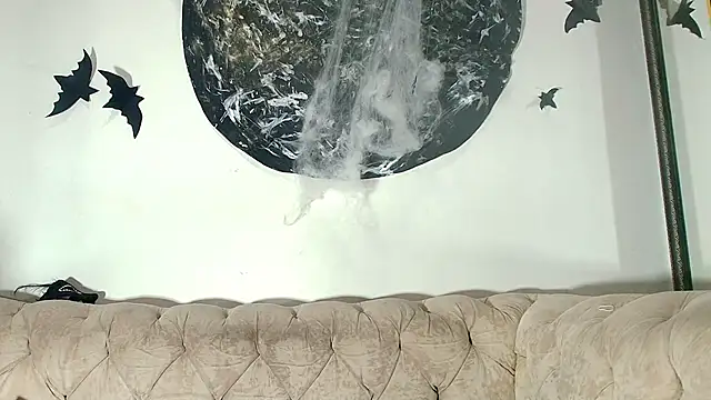 kira mz online show from 28, 10, 2025