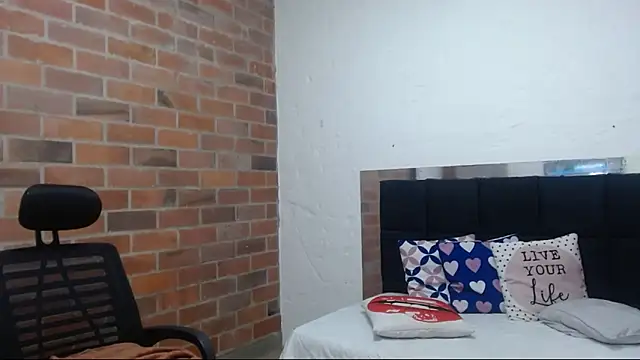 samantha  karolstone online show from 25, 2, 2026