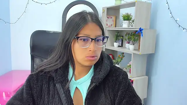 Snapshot of Miaa_Smiith_ chatting on 24, 7, 2026 Miaa Smiith online show from 24, 7, 2026