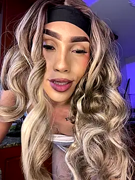 Snapshot of Ambarhilton chatting on 7, 1, 2026 Ambarhilton online show from 7, 1, 2026