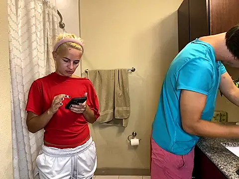 girlfriendmissy online show from 5, 10, 2025