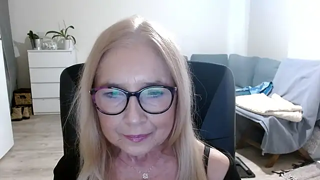 sofia xkiss online show from 15, 1, 2025