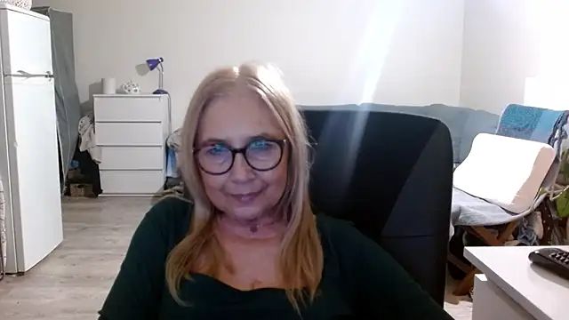 sofia xkiss online show from 15, 3, 2025