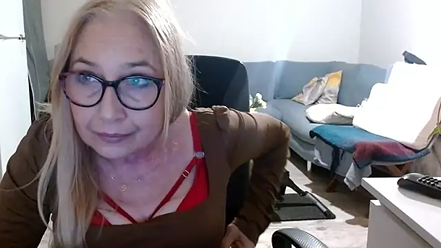 sofia xkiss online show from 20, 3, 2025