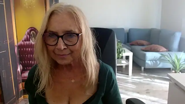 sofia xkiss online show from 9, 9, 2025