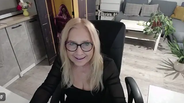 sofia xkiss online show from 21, 2, 2026