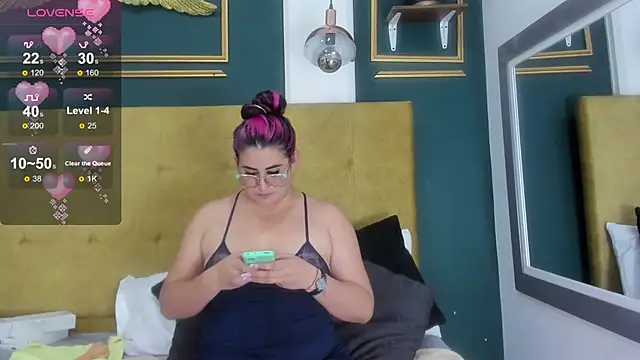 Snapshot of BellaPeers_ chatting on 9, 1, 2025 BellaPeers online show from 9, 1, 2025
