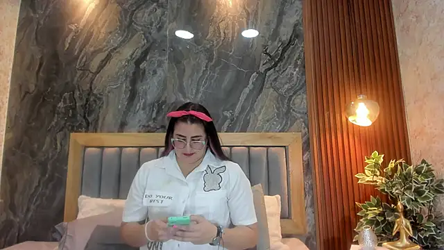 Snapshot of BellaPeers_ chatting on 7, 2, 2025 BellaPeers online show from 7, 2, 2025