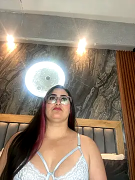 Snapshot of BellaPeers_ chatting on 25, 9, 2025 BellaPeers online show from 25, 9, 2025