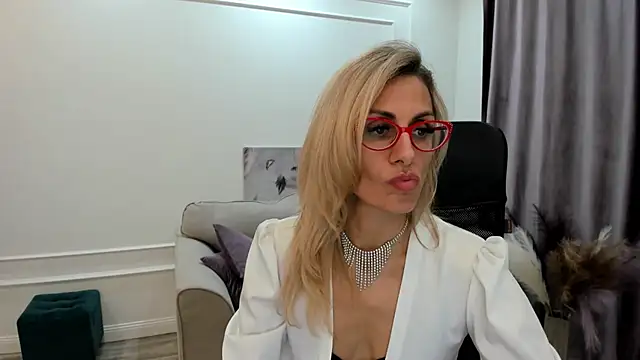 MuseOfStage online show from 17, 1, 2025