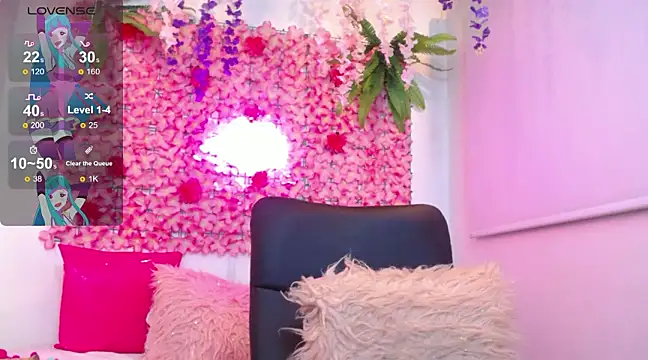 BLONDE SEXYHOT online show from 5, 3, 2025