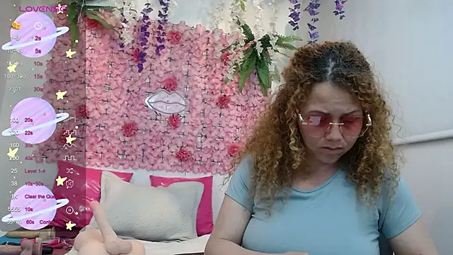 BLONDE SEXYHOT online show from 22, 3, 2025