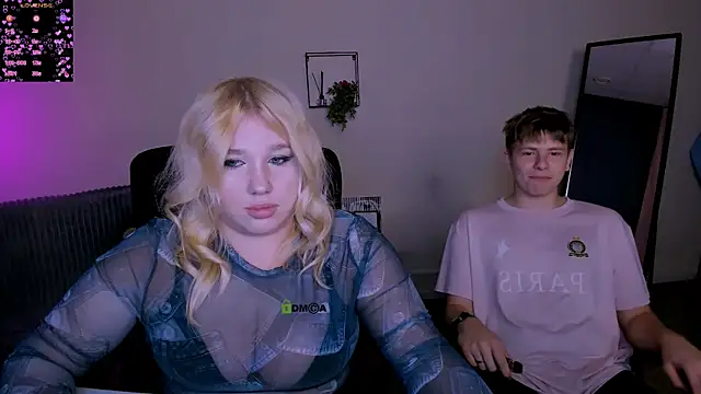 juli kisss online show from 11, 9, 2025