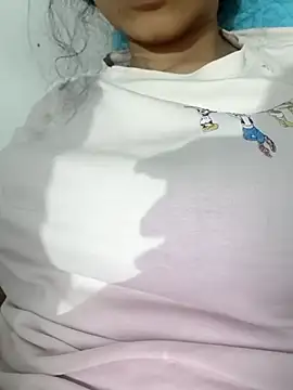 Snapshot of catreena chatting on 29, 10, 2025 catreena online show from 29, 10, 2025