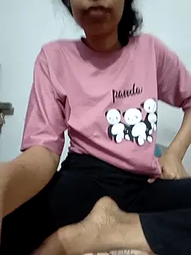 Snapshot of catreena chatting on 4, 11, 2025 catreena online show from 4, 11, 2025