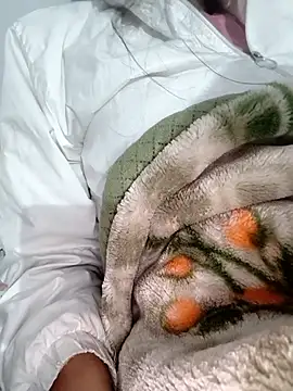 Snapshot of catreena chatting on 4, 12, 2025 catreena online show from 4, 12, 2025