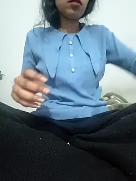 Snapshot of catreena chatting on 16, 12, 2025 catreena online show from 16, 12, 2025