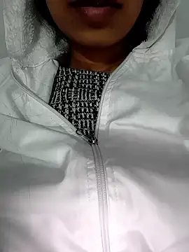 Snapshot of catreena chatting on 9, 1, 2026 catreena online show from 9, 1, 2026