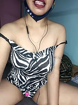 Snapshot of wild_bong_queen chatting on 23, 12, 2024 wild bong queen online show from 23, 12, 2024