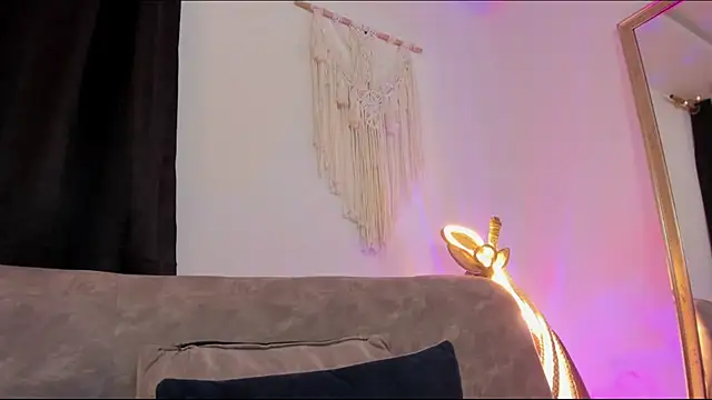 aaroncolombia online show from 30, 7, 2026