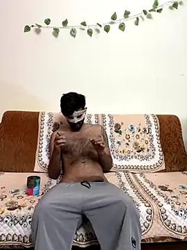 hazelperry online show from 28, 9, 2025