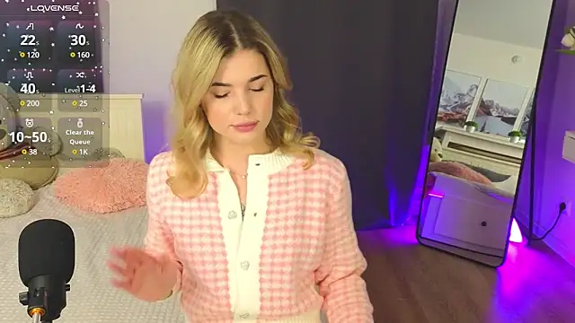 adrianawow1 online show from 8, 3, 2025