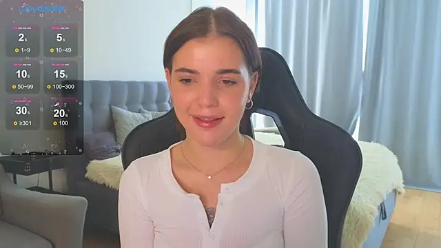 adrianawow1 online show from 4, 10, 2025