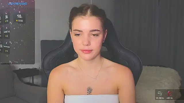 adrianawow1 online show from 19, 10, 2025