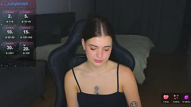 adrianawow1 online show from 28, 11, 2025