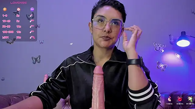 Kaira mosse online show from 28, 1, 2025