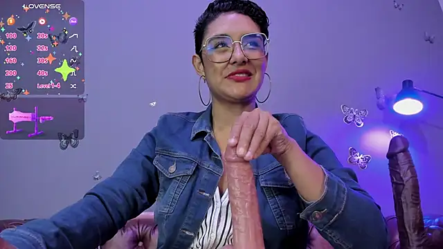 Kaira mosse online show from 1, 2, 2025