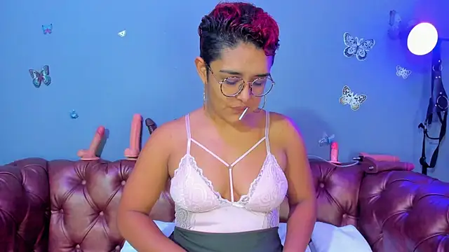 Kaira mosse online show from 18, 4, 2026