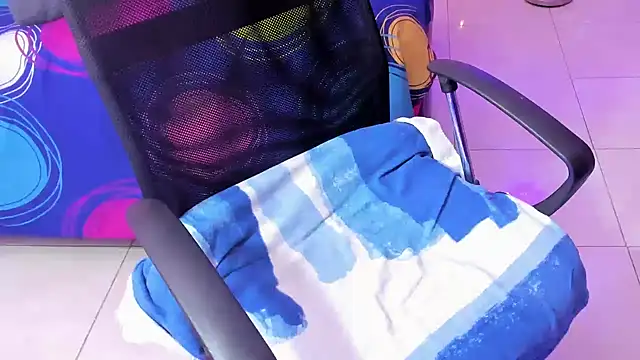 TEE DIRTY SQUIRT online show from 8, 1, 2025